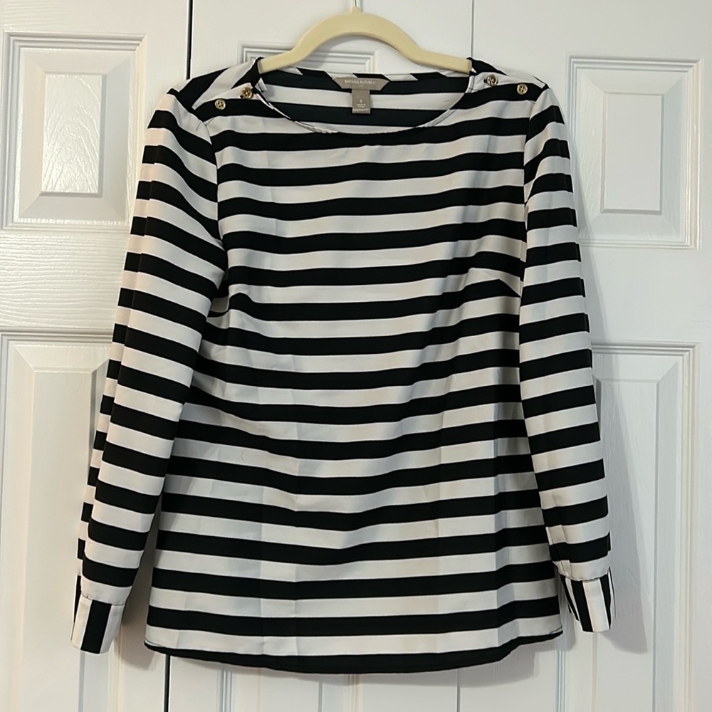 Banana Republic top